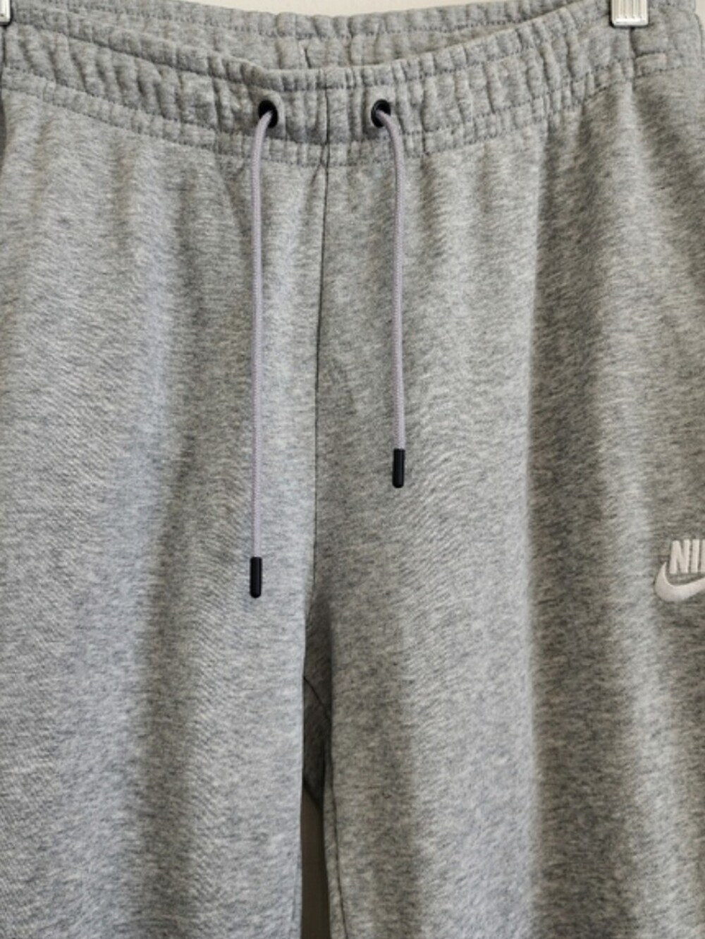 Nike Gray Sweatpants Sportswear Essential Womens Fleece Joggers Small Heather - Picture 4 of 10